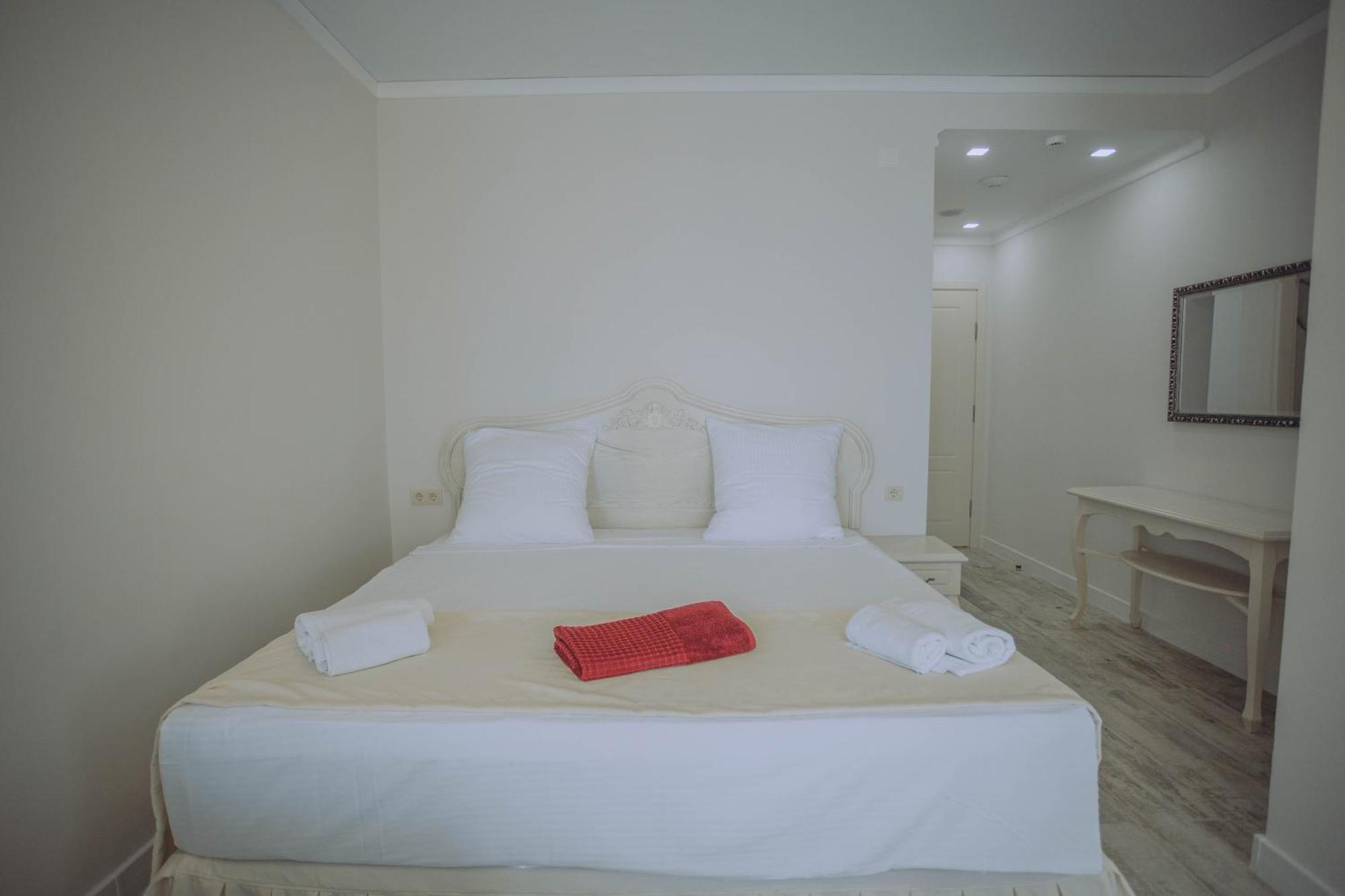 Royal Medis Hotel Batumi Eksteriør bilde